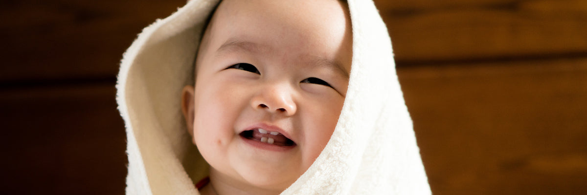 Poussée dentaire : le développement des dents de lait chez bébé