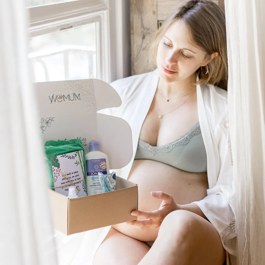 box-grossesse-abonnement-womum-1 box grossesse future maman abonnement mensuel WoMum