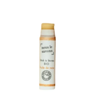 stick lèvre huile de noix nous le savons
